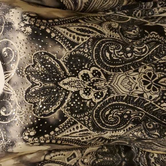 ONE WORLD Printed Knit 3/4 Sleeve Embellished Asymmetrical Tunic White/Black. M - Picture 12 of 15